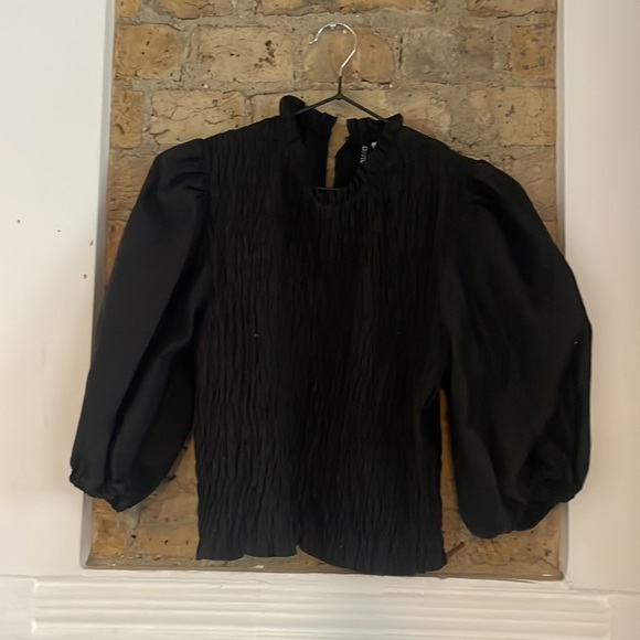 H&M Puff Sleeve Blouse - Picture 3 of 6